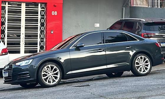 AUDI A4 2.0 TFSI AMBIENTE GASOLINA 4P S TRONIC